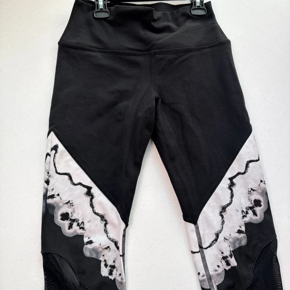 Alo Yoga Leggings Medium Black White Marble Mesh High Waist Moto Activewear